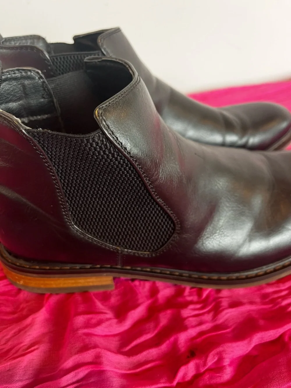 Men's Black Leather Chukka Boots - Classic Slip-On Style